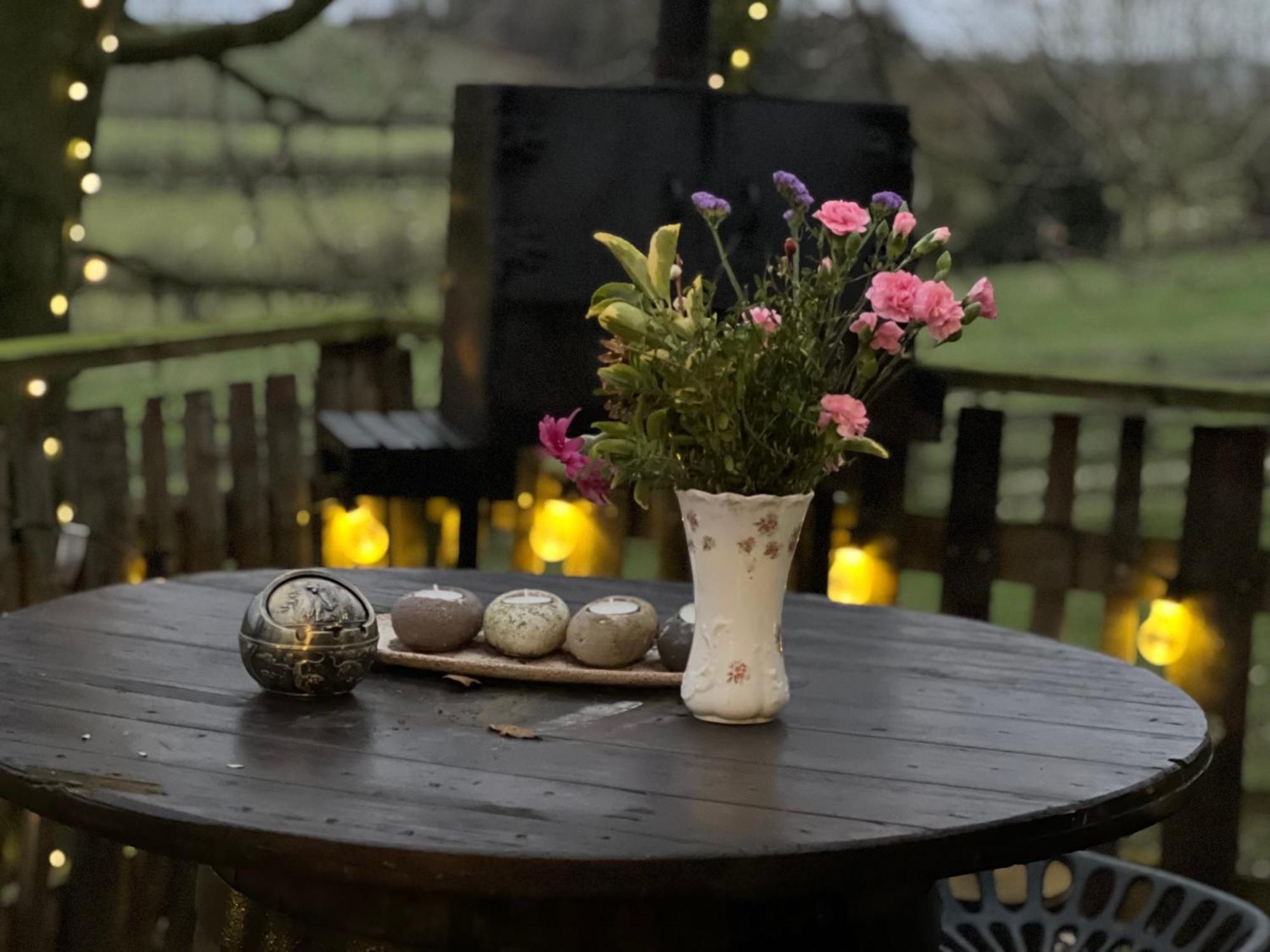 Burtree Country House, Tipi'S, Treehouse & Lodge & House Rooms With Hot Tubs In A Private Garden サースク エクステリア 写真