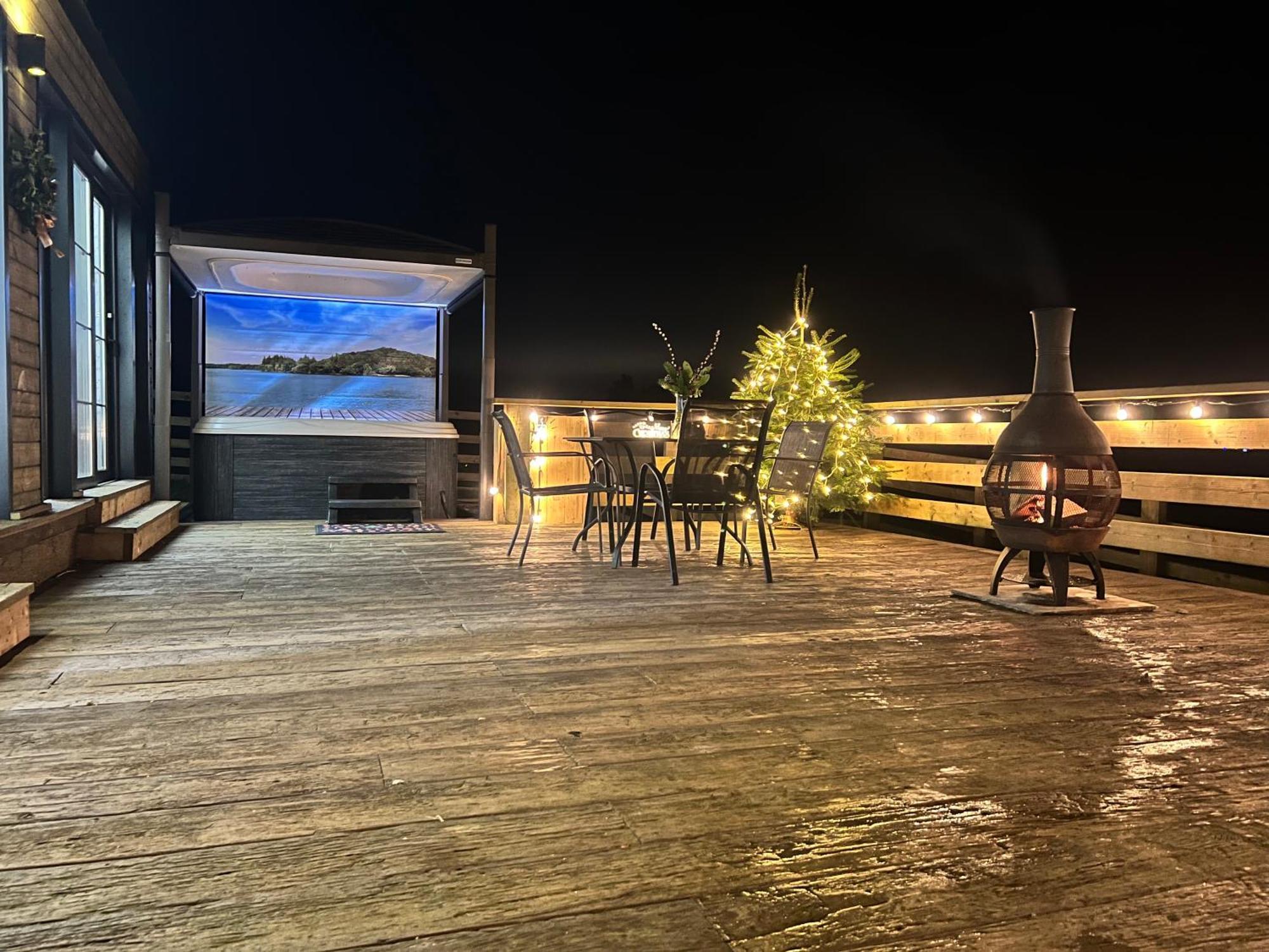 Burtree Country House, Tipi'S, Treehouse & Lodge & House Rooms With Hot Tubs In A Private Garden サースク エクステリア 写真