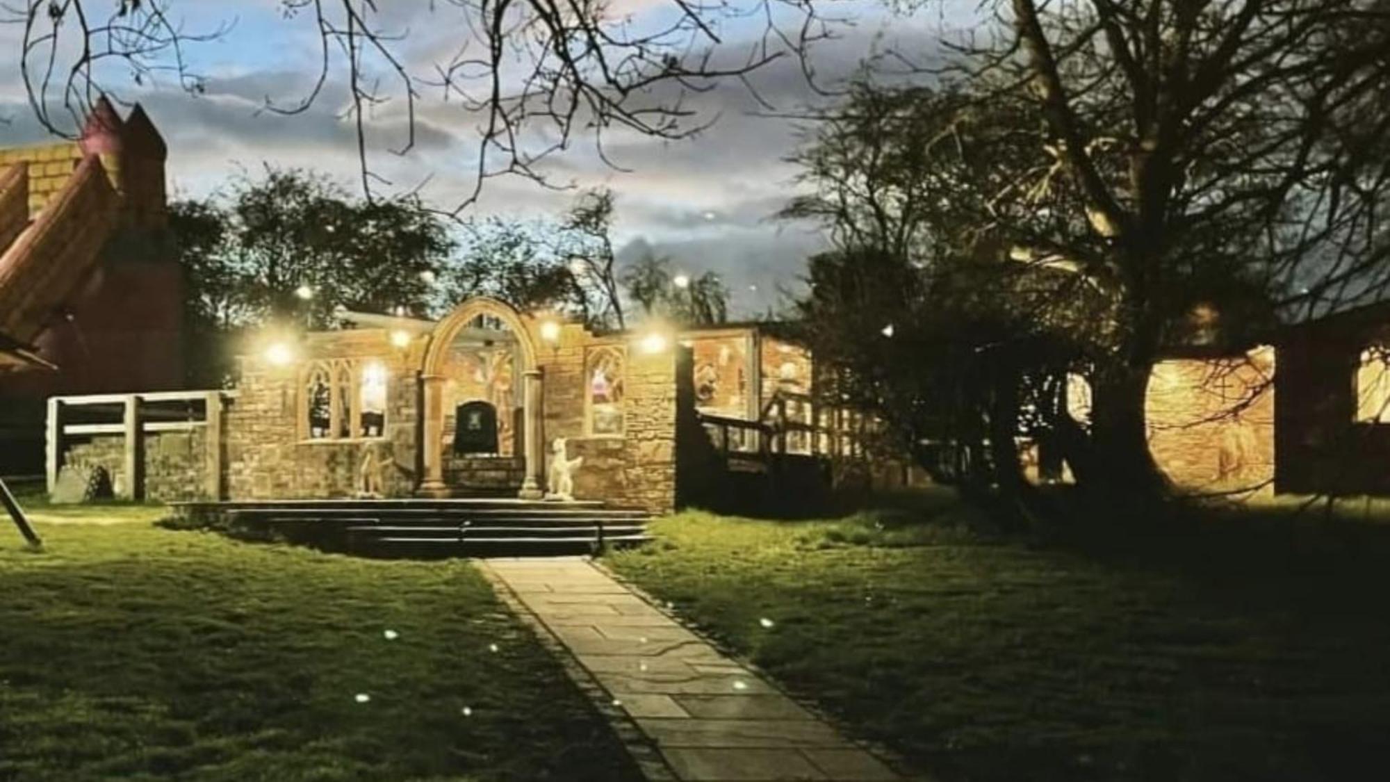 Burtree Country House, Tipi'S, Treehouse & Lodge & House Rooms With Hot Tubs In A Private Garden サースク エクステリア 写真